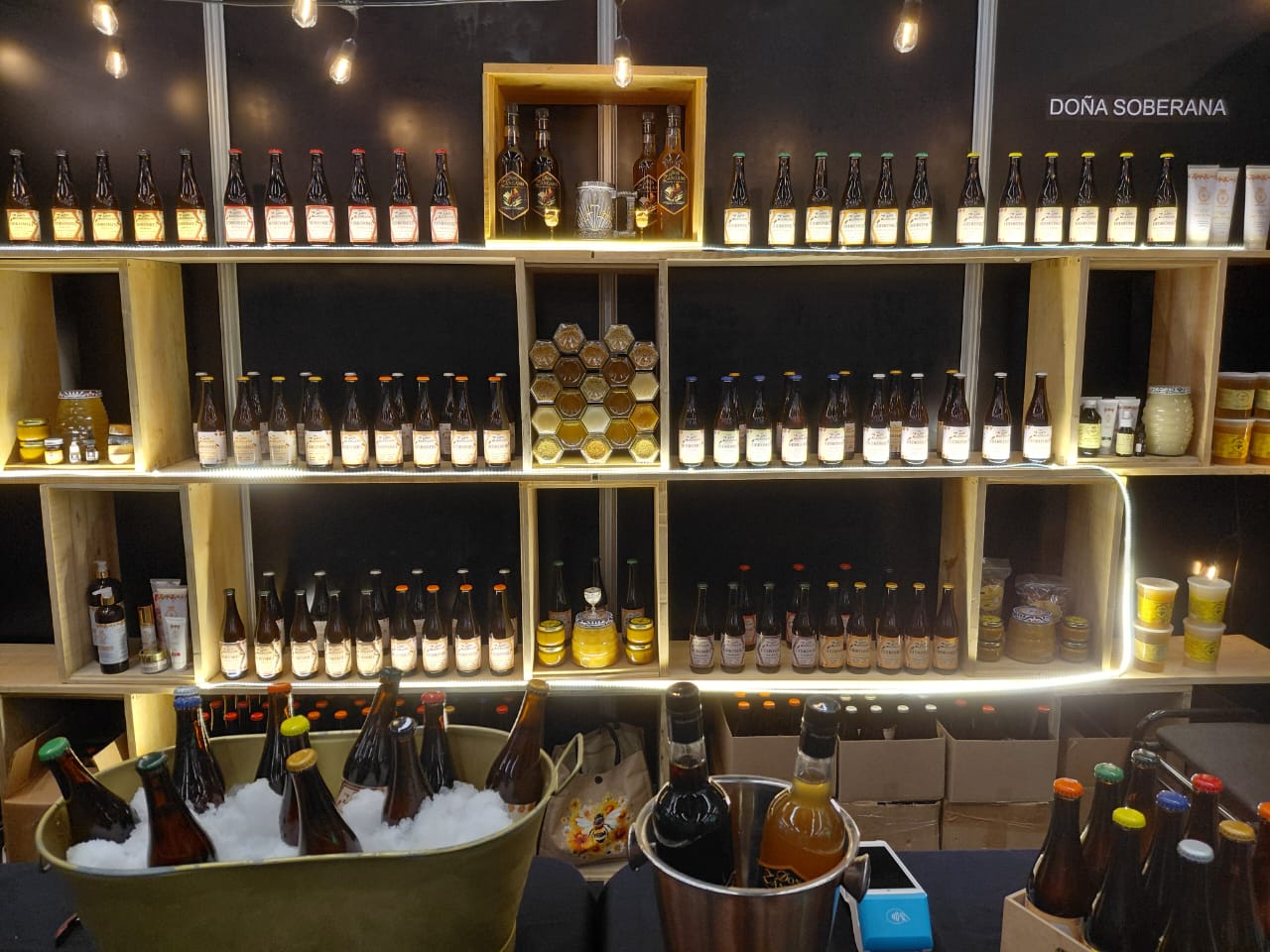 Galeria_HIDROMIEL_DO__A_SOBERANA____EL_ABEJERO_6